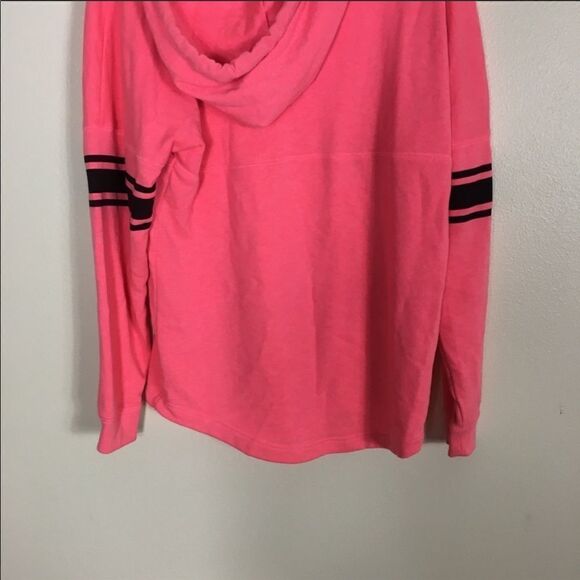 VS Pink Limited Edition New York Pink Sweatshirt - Picture 6 of 8